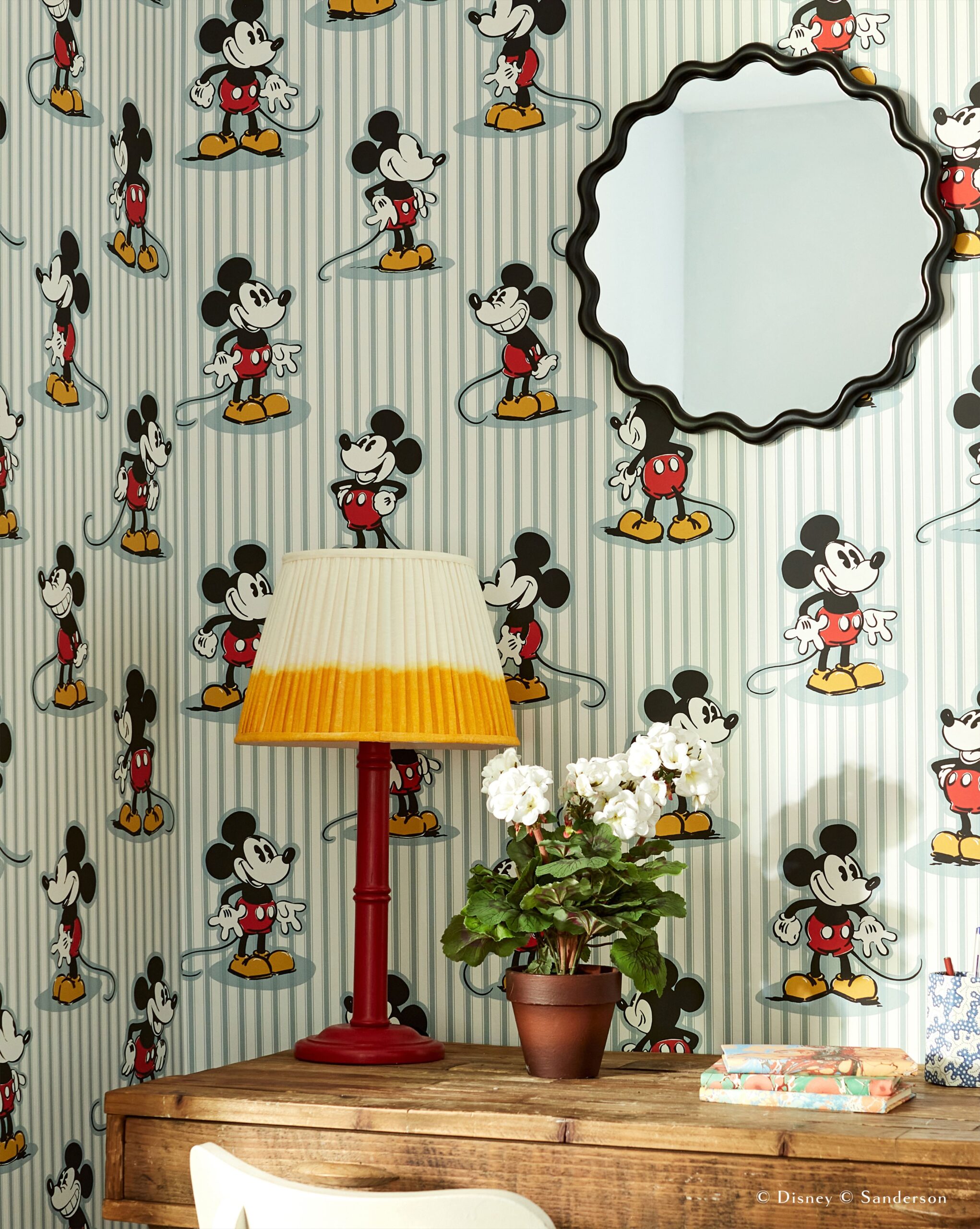 Disney Home X Sanderson」ファブリック・壁紙コレクション取扱店